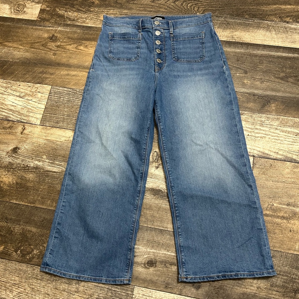 Express Jeans women, wide leg, high rise, medium wash, size 10R